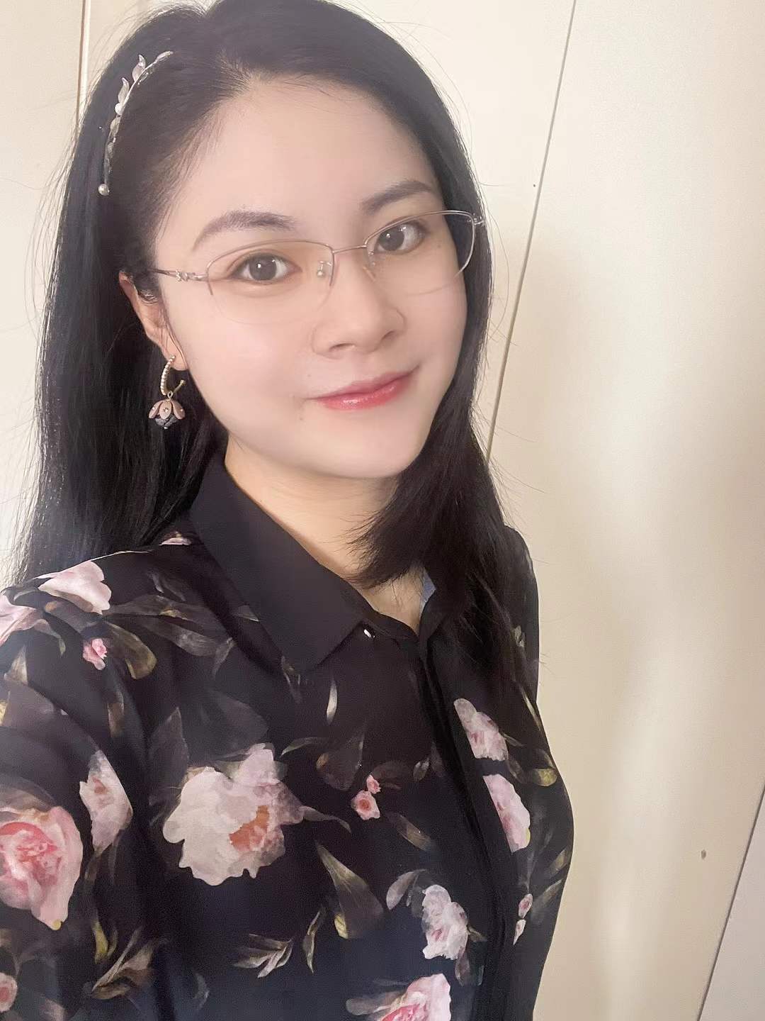 方张强律师夏季服装照