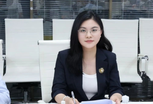 离婚前转走 82% 股权？夫妻共同财产认定与股权转让效力之争